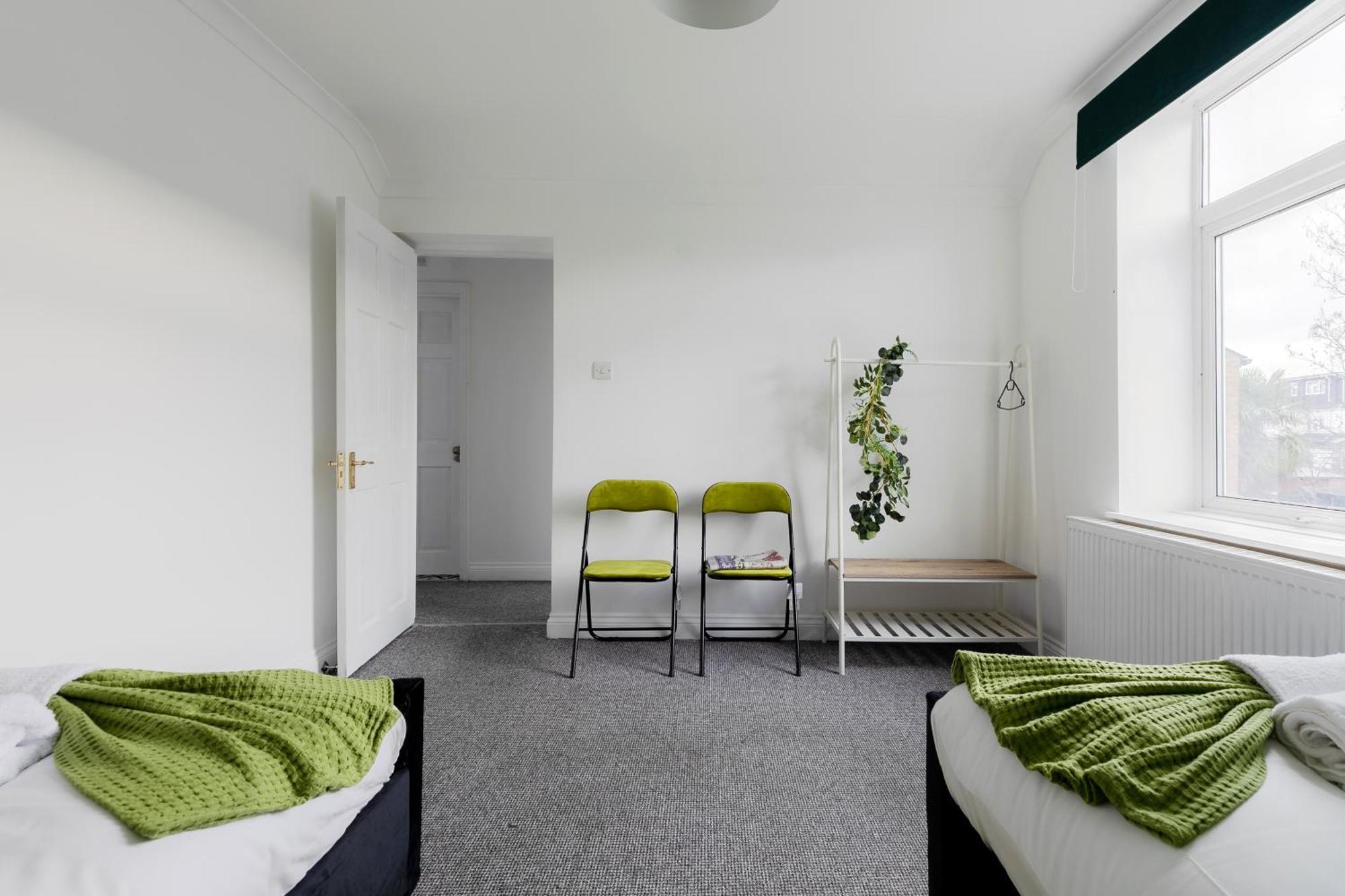 雷德布里奇5Br House, Free Parking Offa12, Contractor, Big Families, Relocation别墅 外观 照片