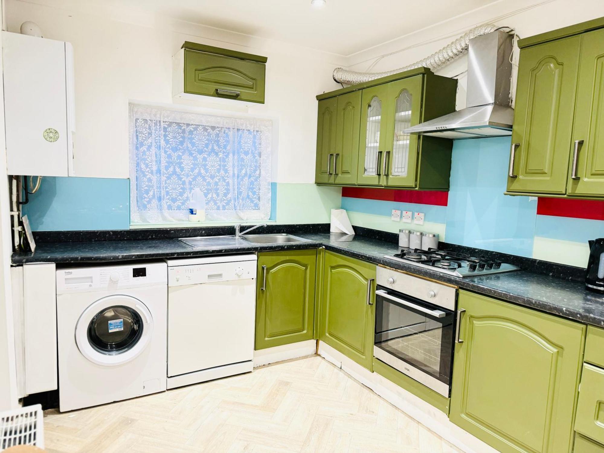 雷德布里奇5Br House, Free Parking Offa12, Contractor, Big Families, Relocation别墅 外观 照片