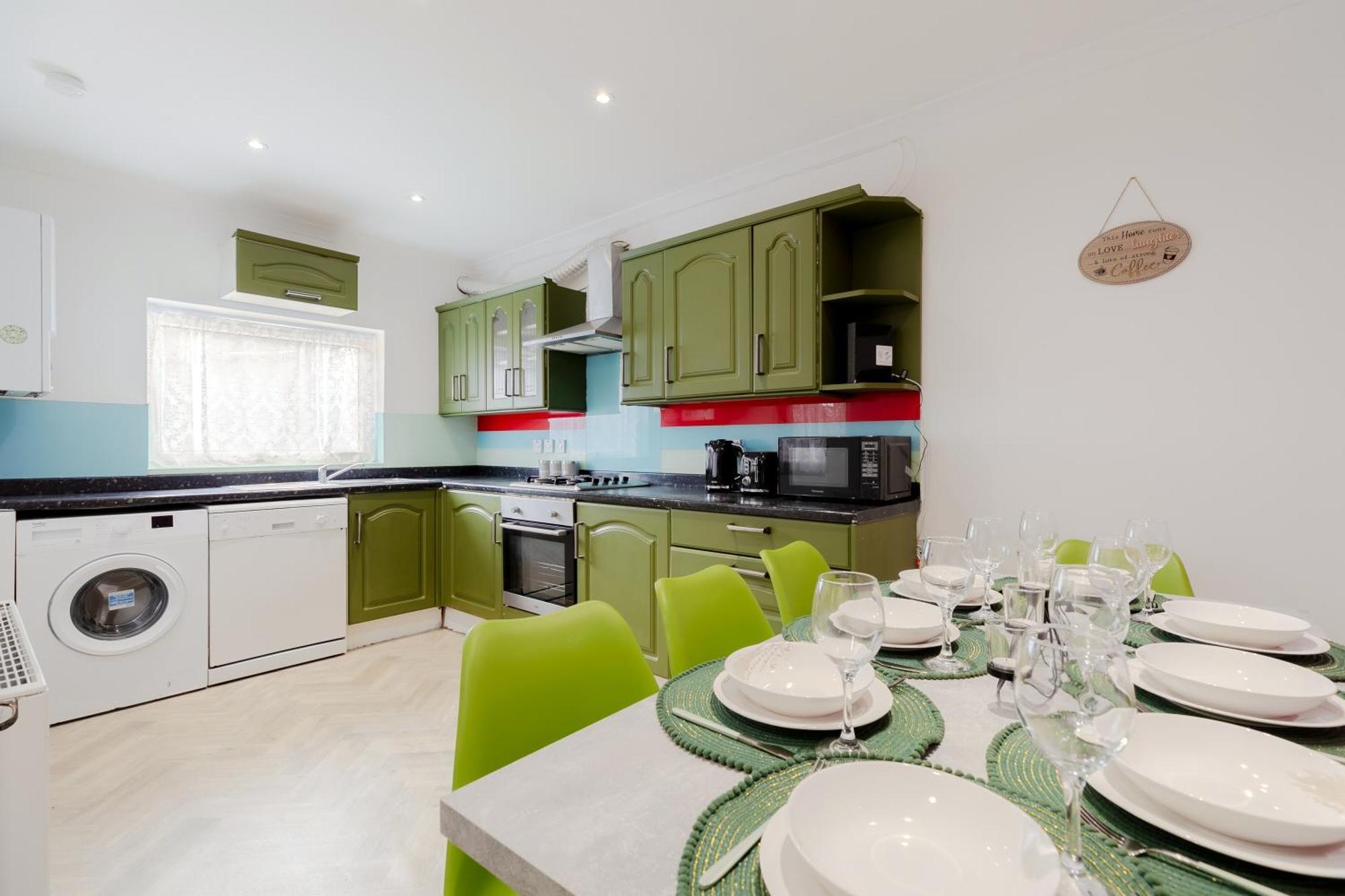 雷德布里奇5Br House, Free Parking Offa12, Contractor, Big Families, Relocation别墅 外观 照片
