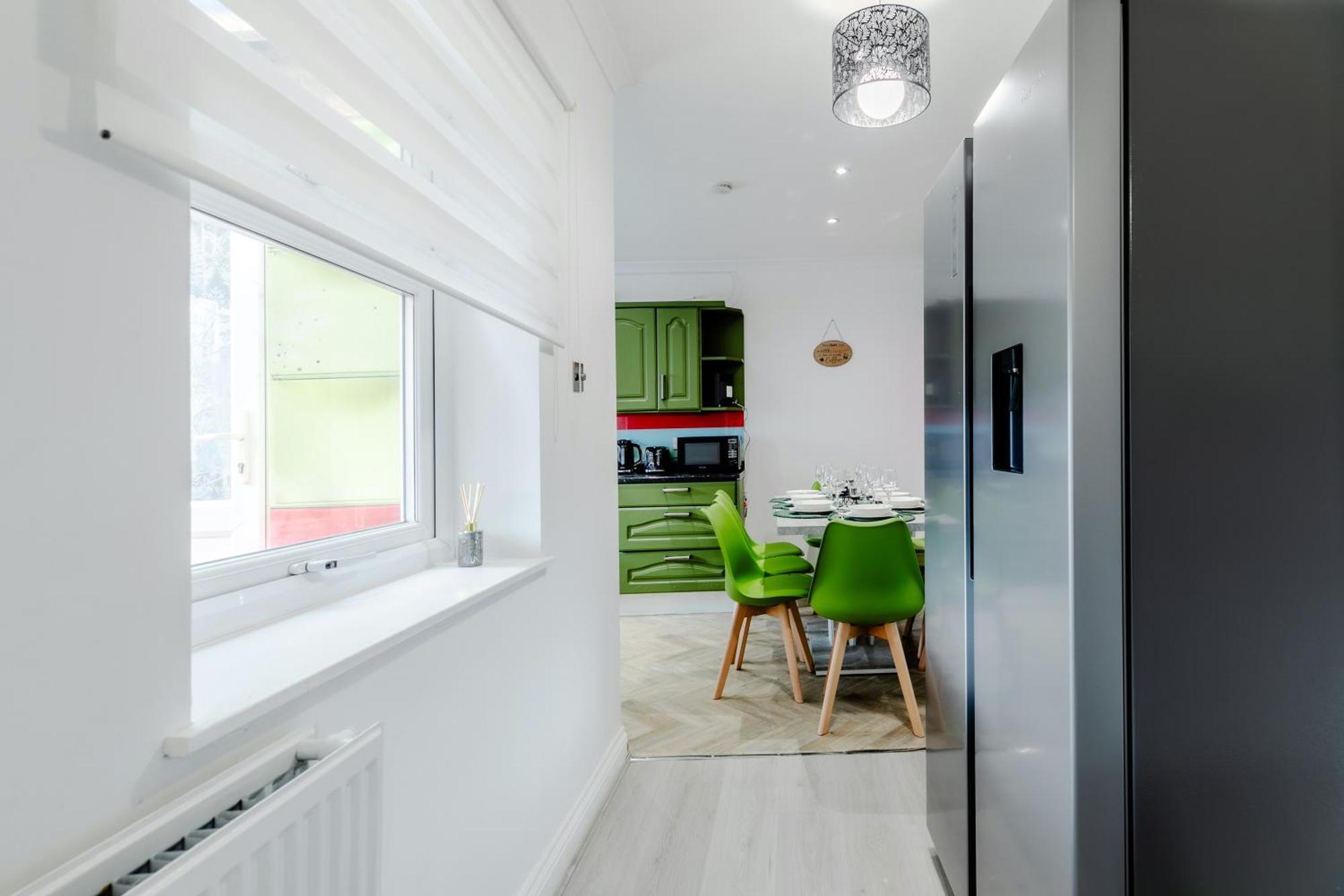 雷德布里奇5Br House, Free Parking Offa12, Contractor, Big Families, Relocation别墅 外观 照片