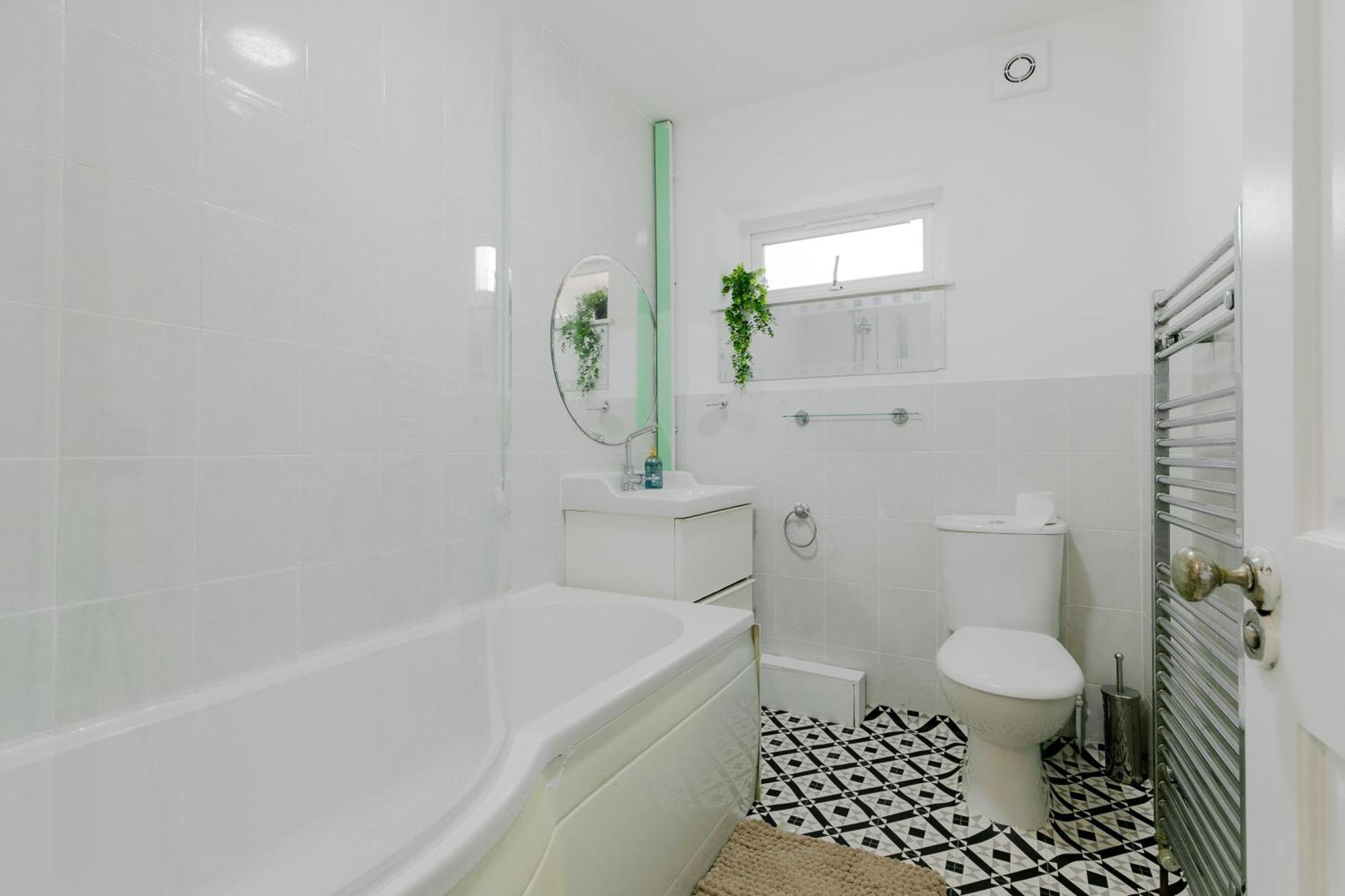 雷德布里奇5Br House, Free Parking Offa12, Contractor, Big Families, Relocation别墅 外观 照片